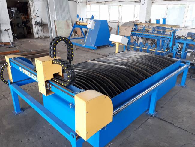 Станок плазменной резки металла ПР-1560 с ЧПУ 3000х1500 мм Станок плазменной резки металла ПР-1560 с ЧПУ 3000х1500 мм