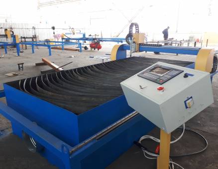 Станок плазменной резки металла ПР-1250 с ЧПУ 2500х1250мм Станок плазменной резки металла ПР-1250 с ЧПУ 2500х1250мм