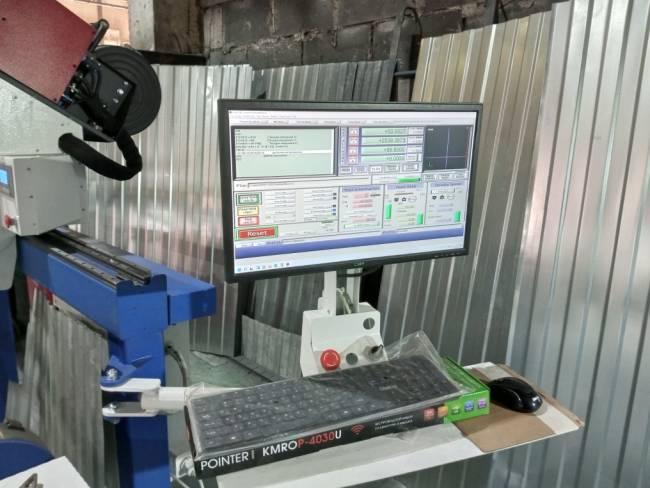 наплавочный станок с ЧПУ УНП-1530 наплавочный станок с ЧПУ УНП-1530