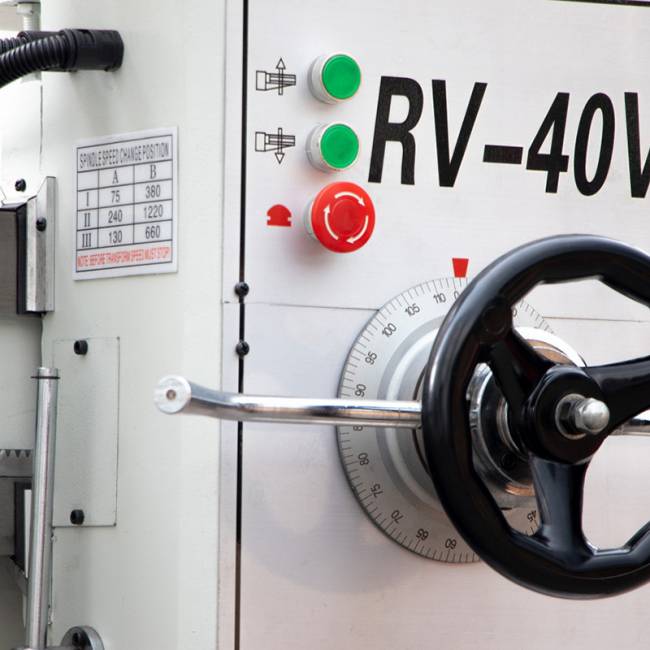 Радиально-сверлильный станок RV-40V Радиально-сверлильный станок RV-40V