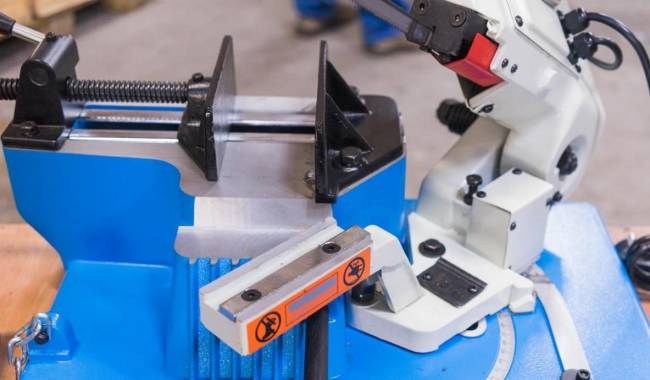 Станок ленточнопильный STALEX BS-100 Станок ленточнопильный STALEX BS-100