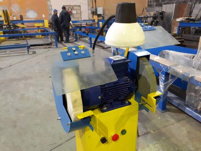 Промышленный заточный станок Точило-3 со стойкой (2.2 кВт)