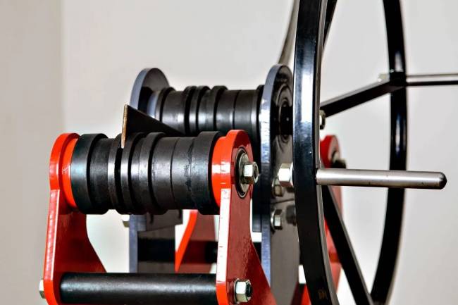 Ручной гидравлический профилегиб-трубогиб АПВ 9-профессионал Ручной гидравлический профилегиб-трубогиб АПВ 9-профессионал