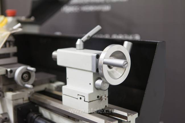 Настольный токарный станок по металлу Stalex D210x400C