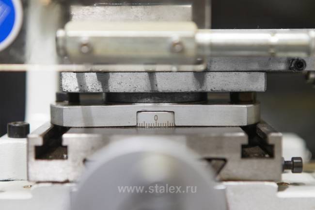 Настольный токарный станок по металлу Stalex D210x400C