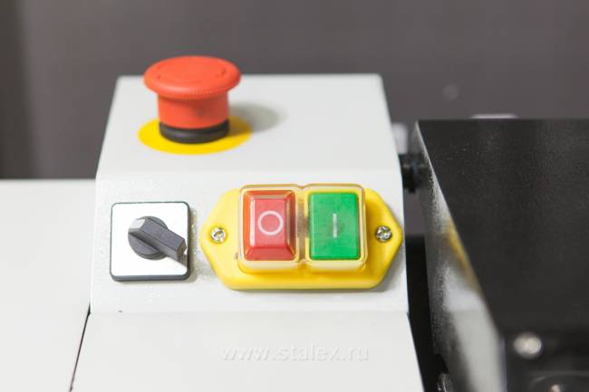 Настольный токарный станок по металлу Stalex D210x400C